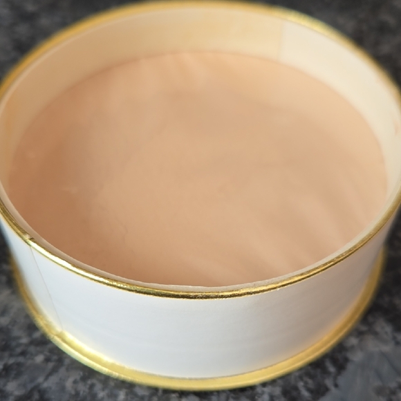 Coty Airspun Translucent 070-24 Face Powder Sealed - Picture 4 of 7